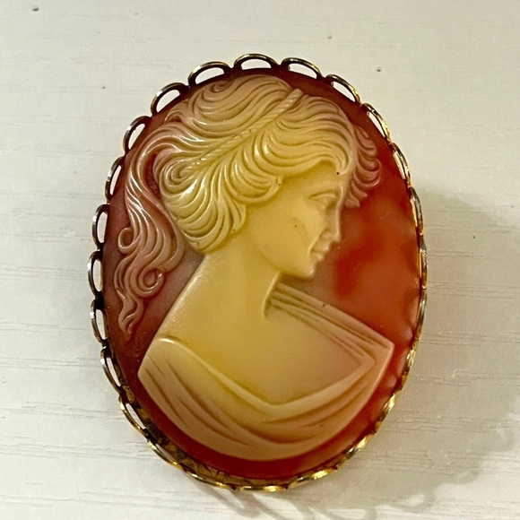 None Jewelry - 1928 Large Vintage Women’s Cameo Brooch, Rare